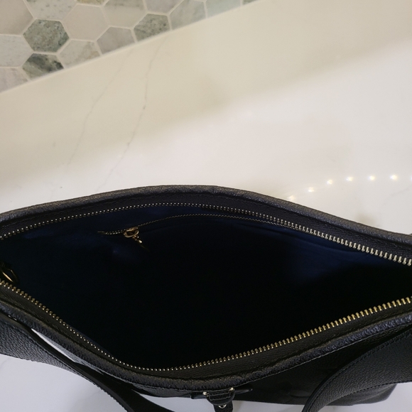 LOUIS VUITTON CARRYALL PM - Picture 13 of 17